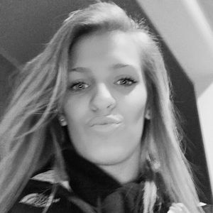 Meet your Posher, Zoe